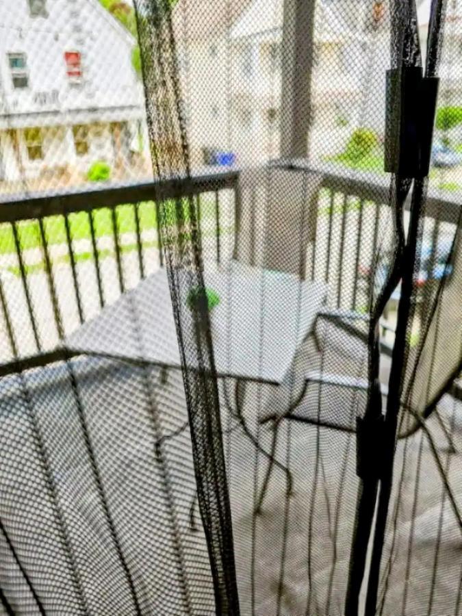 Вилла Lovely! Near Cleve Clinic/Uh/Cwru/Dwntwn W/Porch Кливленд Экстерьер фото